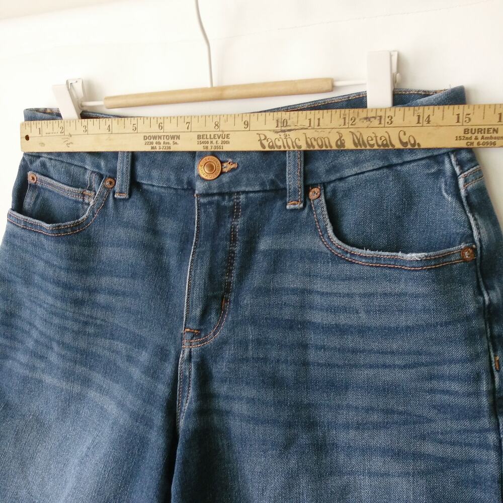 American Eagle The Dream Short Curvy Midi Size 8 Blue Denim Jean Cutoffs 5" - Picture 11 of 13